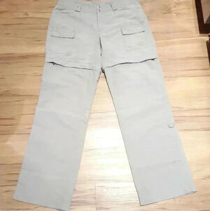 The North Face Removable leg Pants Size 4